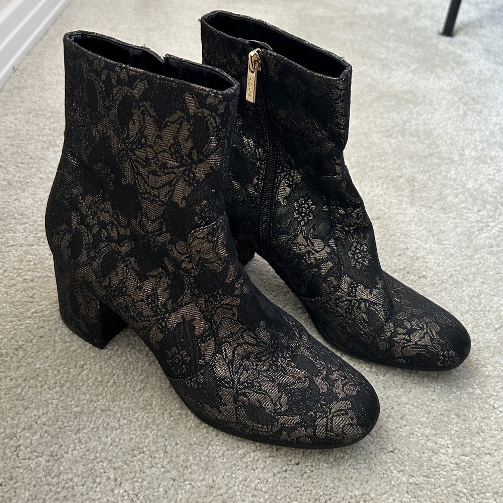 Unisa Metallic Lacy Booties